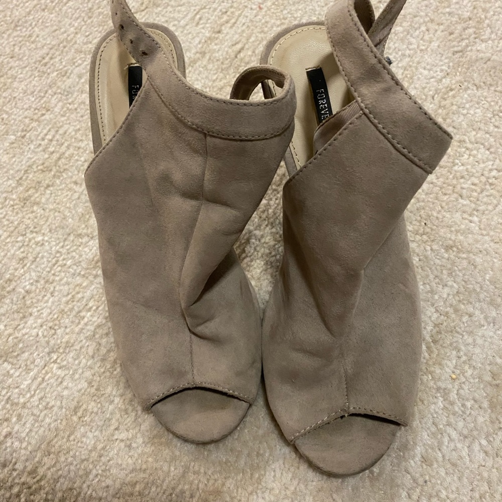 Forever 21 grey/brown suede heels